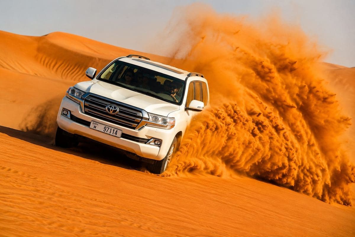 Afternoon dune driving in a private 4×4
